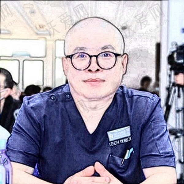 于亮