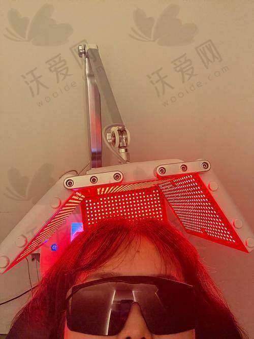 杭州浮想国医疗美容丝丽小红帽头皮水光用的是什么产品呢？