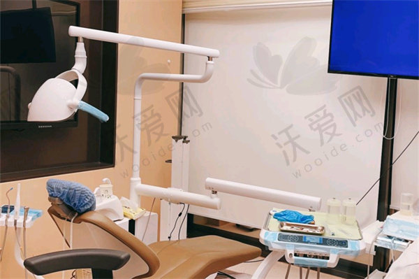 北京劲松口腔医院种牙