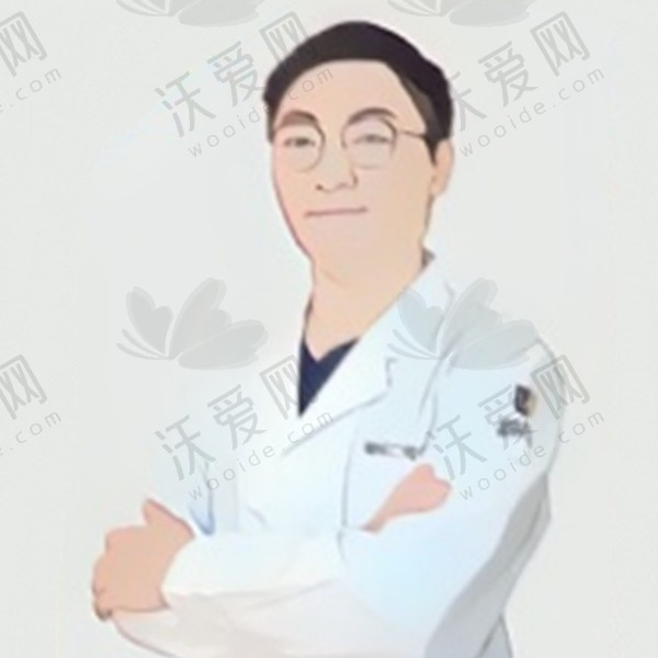 佛山爱顿口腔陈中仁